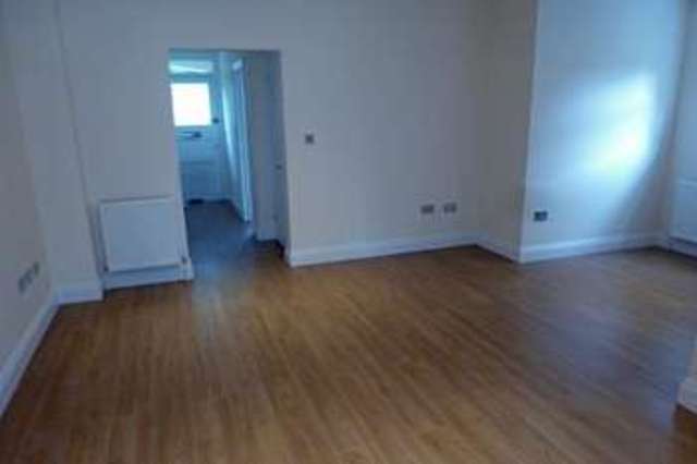  Image of 2 bedroom Ground Flat for sale in Hallowell Road Northwood HA6 at Northwood, HA6 1DW