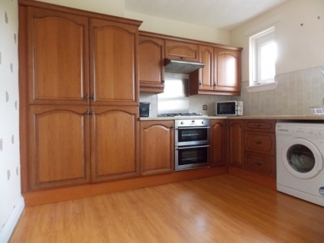  Image of 2 bedroom Flat to rent in Hamilton Crescent Coatbridge ML5 at Coatbridge North Lanarkshire North Lanarkshire, ML5 4BS