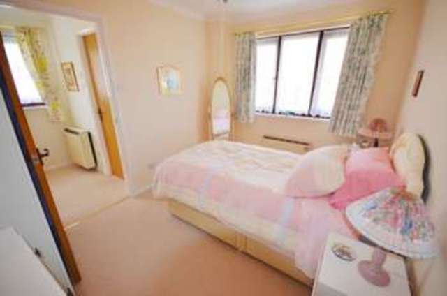  Image of 3 bedroom Detached house for sale in Hamilton Grove Starcross Exeter EX6 at Hamilton Grove  Starcross, EX6 8EW