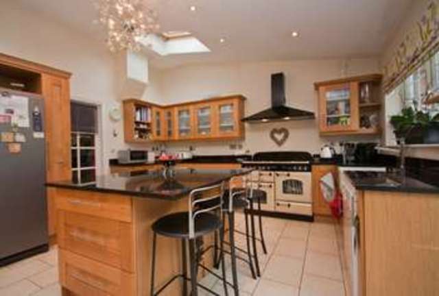  Image of 5 bedroom Detached house for sale in Hampermill Lane Watford WD19 at Watford, WD19 4PJ