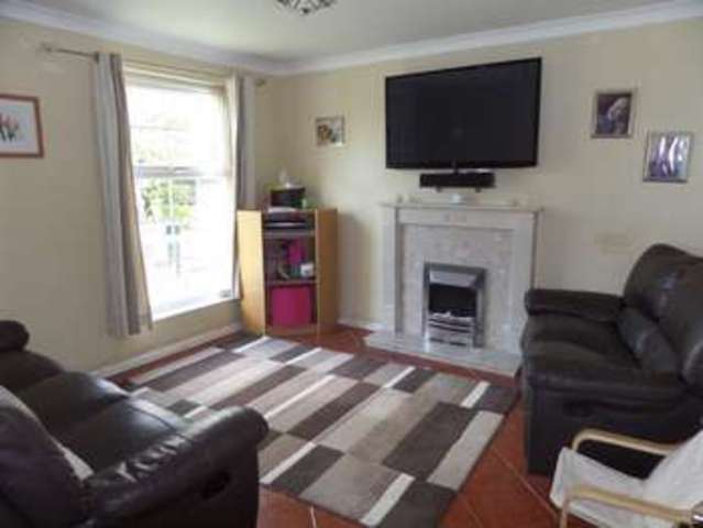  Image of 3 bedroom End of Terrace for sale in Hampson Close Bradwell Milton Keynes MK13 at Milton Keynes, MK13 9DG