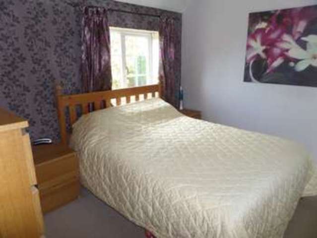  Image of 3 bedroom End of Terrace for sale in Hampson Close Bradwell Milton Keynes MK13 at Milton Keynes, MK13 9DG