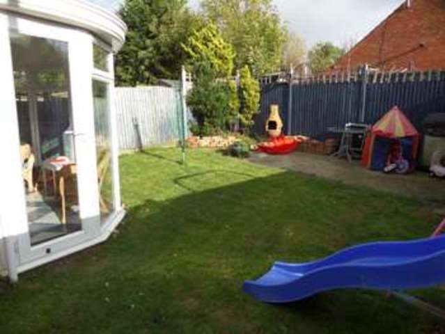  Image of 3 bedroom End of Terrace for sale in Hampson Close Bradwell Milton Keynes MK13 at Milton Keynes, MK13 9DG