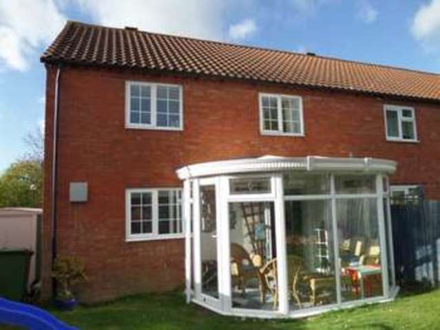  Image of 3 bedroom End of Terrace for sale in Hampson Close Bradwell Milton Keynes MK13 at Milton Keynes, MK13 9DG