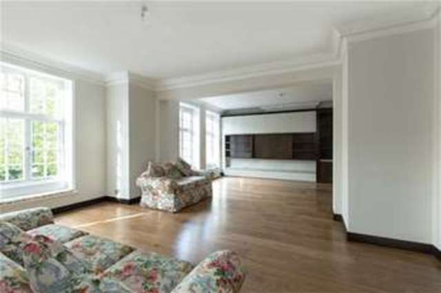  Image of 5 bedroom Flat to rent in St. Johns Wood High Street London NW8 at St John