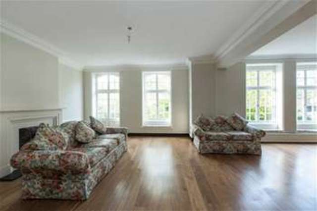  Image of 5 bedroom Flat to rent in St. Johns Wood High Street London NW8 at St John