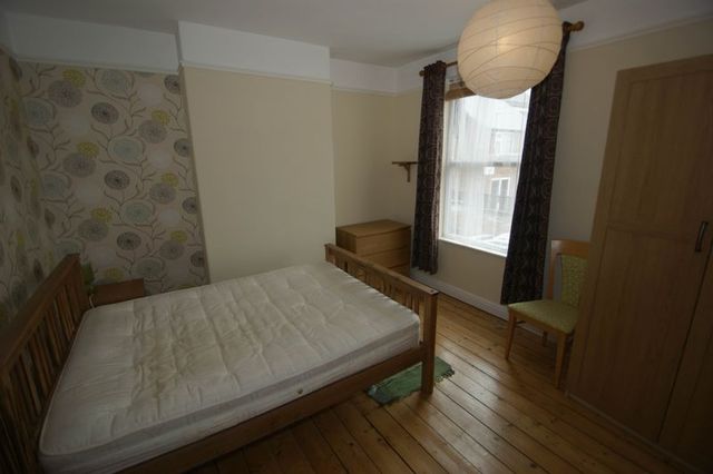  Image of 2 bedroom Terraced house for sale in Harcourt Road Forest Fields Nottingham NG7 at Harcourt Road Forest Fields Nottingham, NG7 6PZ