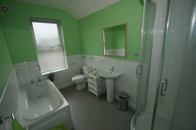  Image of 2 bedroom Terraced house for sale in Harcourt Road Forest Fields Nottingham NG7 at Harcourt Road Forest Fields Nottingham, NG7 6PZ