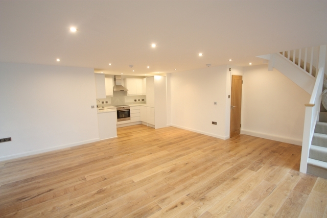  Image of 2 bedroom Detached house to rent in Hardwicks Square London SW18 at London, SW18 4JS