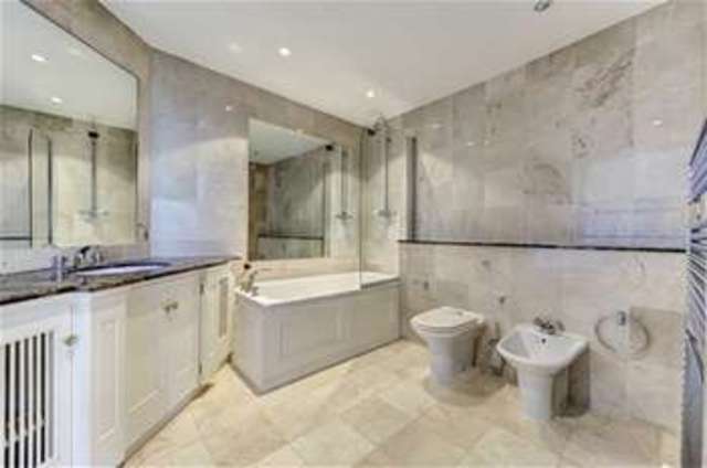  Image of 4 bedroom Flat to rent in Marylebone Road London NW1 at London, NW1 5HN
