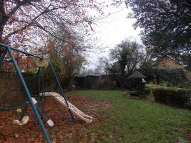  Image of 4 bedroom Detached house to rent in Harlington Road Uxbridge UB8 at Harlington Road  Uxbridge, UB8 3JD