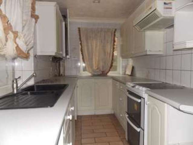  Image of 4 bedroom Detached house to rent in Harlington Road Uxbridge UB8 at Harlington Road  Uxbridge, UB8 3JD