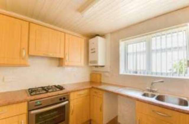  Image of 3 bedroom Bungalow for sale in Harpenden Drive Dunscroft Doncaster DN7 at Dunscroft Doncaster Dunsville, DN7 4HF
