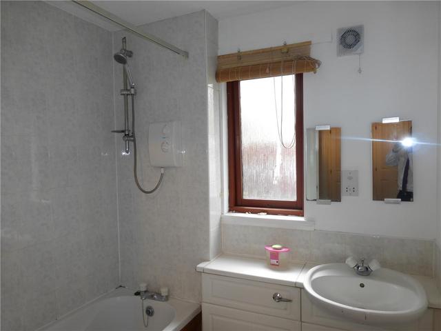  Image of 2 bedroom Flat to rent in Harrismith Place Edinburgh EH7 at Easter Road Edinburgh Edinburgh, EH7 5PE
