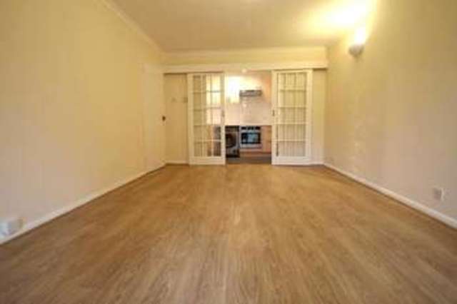  Image of 1 bedroom Flat to rent in Eaton Road Sutton SM2 at Harrow Lodge 28 Eaton Road Sutton, SM2 5EE