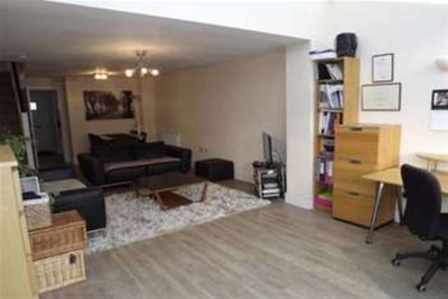  Image of 2 bedroom Detached house to rent in Damson Drive Hartley Wintney Hook RG27 at Hook, RG27 8WR
