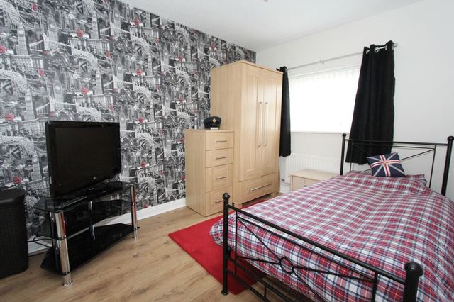  Image of 6 bedroom Detached house for sale in Hartsholme Park Kingswood Hull HU7 at Hartsholme Park Kingswood Hull, HU7 3HP