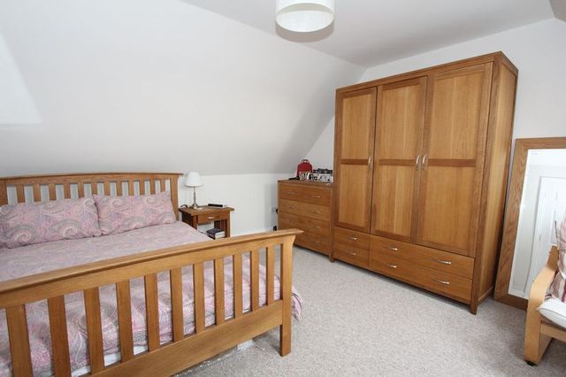  Image of 6 bedroom Detached house for sale in Hartsholme Park Kingswood Hull HU7 at Hartsholme Park Kingswood Hull, HU7 3HP