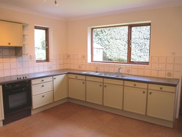  Image of 3 bedroom Detached house to rent in Harvest Road Englefield Green Egham TW20 at Harvest Road Englefield Green Egham, TW20 0QT