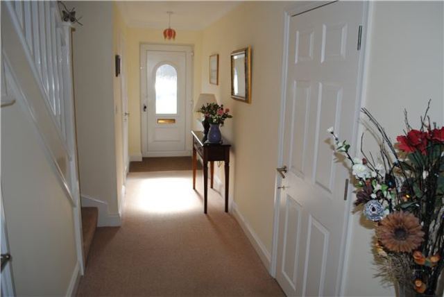  Image of 4 bedroom Town House for sale in Hastings Road Bexhill-on-Sea TN40 at East Sussex, TN40 2NH
