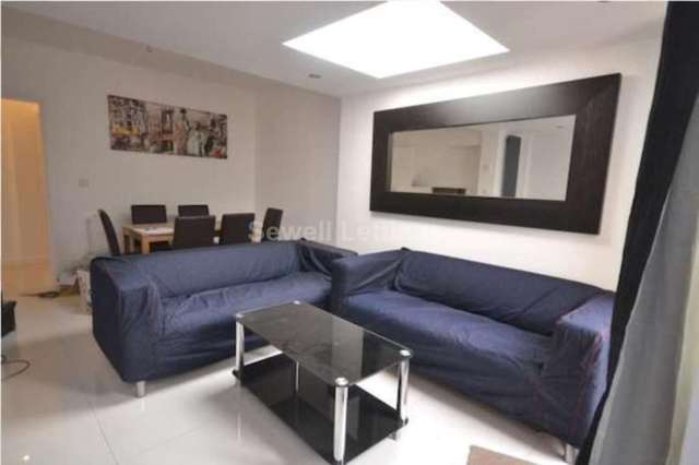  Image of 6 bedroom Detached house to rent in Hatherley Road Reading RG1 at Hatherley Road  Reading, RG1 5QA