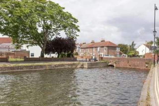  Image of 2 bedroom Terraced house for sale in Havant Road Emsworth PO10 at 1 Havant Road  Emsworth, PO10 7JD