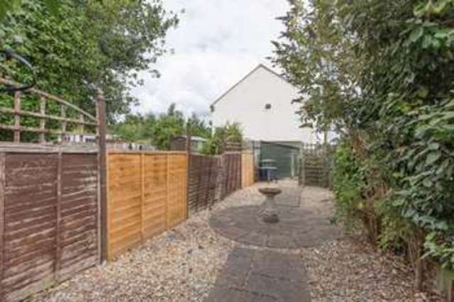  Image of 2 bedroom Terraced house for sale in Havant Road Emsworth PO10 at 1 Havant Road  Emsworth, PO10 7JD