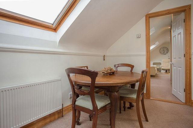  Image of 4 bedroom Detached house for sale in Havant Road Emsworth PO10 at Havant Road  Emsworth, PO10 7LF