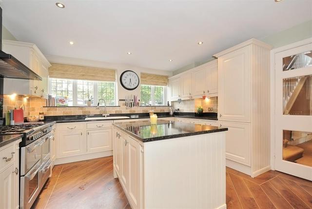  Image of 5 bedroom Detached house for sale in Haw Lane Yeadon Leeds LS19 at Yeadon Leeds Yeadon, LS19 7XQ