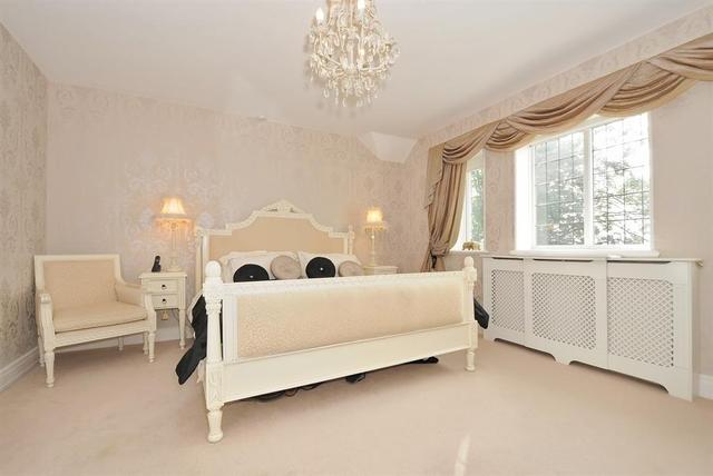  Image of 5 bedroom Detached house for sale in Haw Lane Yeadon Leeds LS19 at Yeadon Leeds Yeadon, LS19 7XQ