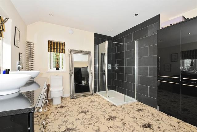  Image of 5 bedroom Detached house for sale in Haw Lane Yeadon Leeds LS19 at Yeadon Leeds Yeadon, LS19 7XQ