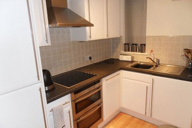  Image of 2 bedroom Flat for sale in Haworth Close Halifax HX1 at Haworth Close  Halifax, HX1 2NL