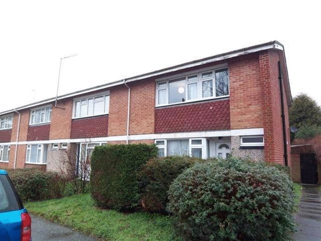  Image of 5 bedroom Terraced house to rent in Hazel Close Englefield Green Egham TW20 at Hazel Close Englefield Green Egham, TW20 0TN
