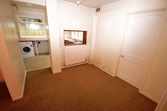  Image of 5 bedroom Detached house for sale in Kay Crescent Headley Down Bordon GU35 at Kay Crescent  Bordon, GU35 8AH