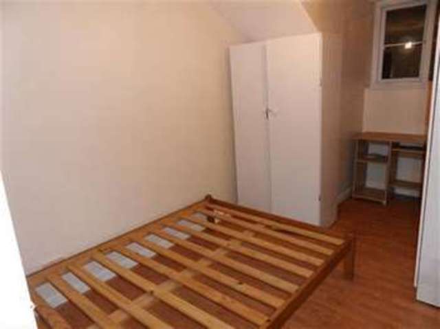  Image of 2 bedroom Flat to rent in Headstone Road Harrow-on-the-Hill Harrow HA1 at 60 Headstone Road  Harrow, HA1 1PS