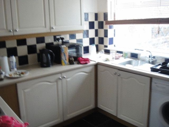  Image of 2 bedroom Terraced house to rent in Heald Street Castleford WF10 at Heald Street  Castleford, WF10 4LS