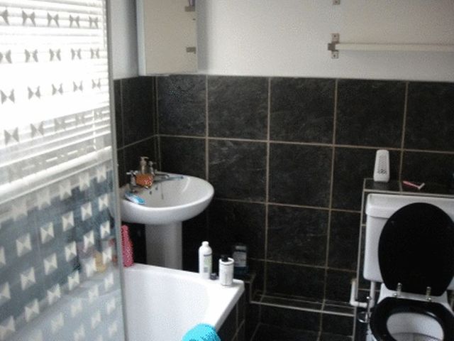  Image of 2 bedroom Terraced house to rent in Heald Street Castleford WF10 at Heald Street  Castleford, WF10 4LS