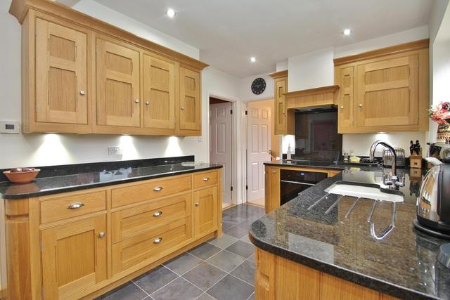  Image of 4 bedroom Detached house for sale in Heather Close Horsell Woking GU21 at Horsell  Horsell, GU21 4JR