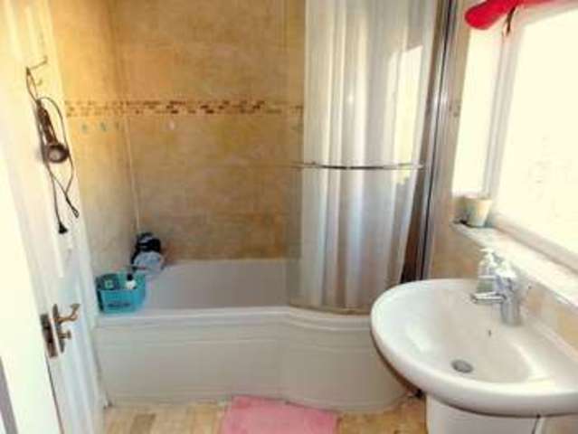  Image of 3 bedroom Detached house to rent in Heather Lane West Drayton UB7 at Heather Lane  West Drayton, UB7 8AN