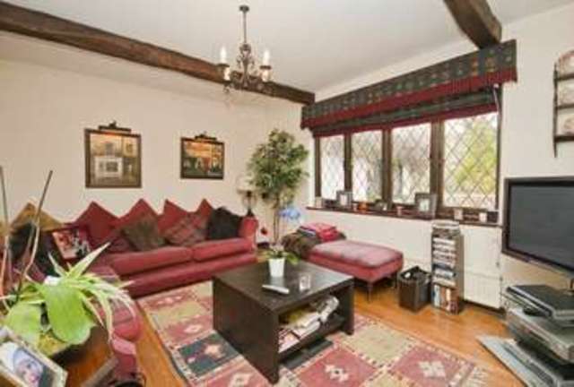  Image of 4 bedroom Detached house for sale in Heathside Road Northwood HA6 at Moor Park  Northwood, HA6 2EF