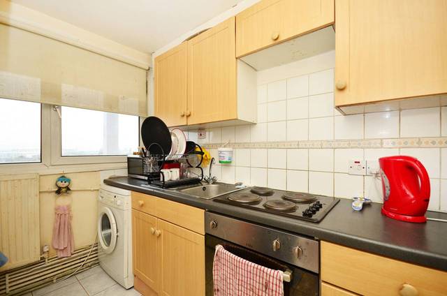  Image of 2 bedroom Flat for sale in Hedgers Grove London E9 at Hedgers Grove  Victoria Park, E9 5AP