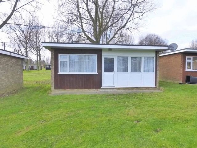  Image of 2 bedroom Detached house for sale in Seadell Holiday Estate Beach Road Hemsby Great Yarmouth NR29 at Beach Road Hemsby Great Yarmouth, NR29 4HY