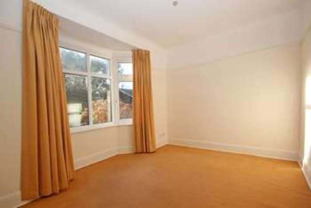  Image of 4 bedroom Bungalow for sale in Hengistbury Road Southbourne Bournemouth BH6 at Hengistbury Road Hengistbury Head BOURNEMOUTH, BH6 4DJ