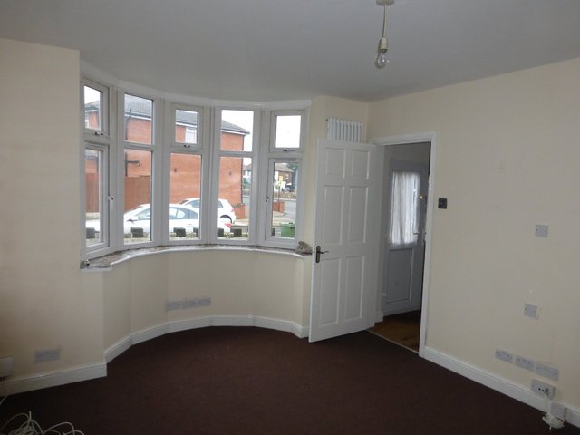  Image of 3 bedroom Semi-Detached house to rent in Henry Road Yardley Birmingham B25 at HENRY ROAD  YARDLEY, BIRMINGHAM, B25 8AH