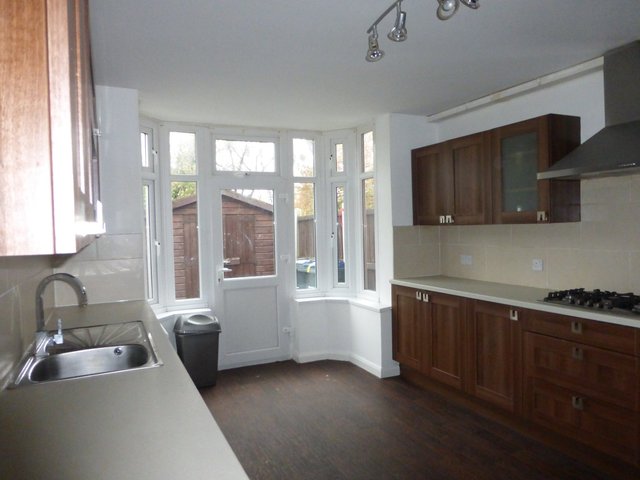  Image of 3 bedroom Semi-Detached house to rent in Henry Road Yardley Birmingham B25 at HENRY ROAD  YARDLEY, BIRMINGHAM, B25 8AH