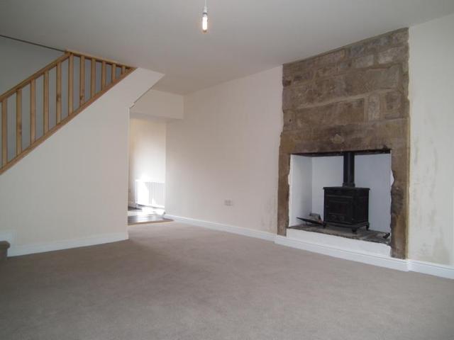  Image of 2 bedroom End of Terrace for sale in Henshaw Lane Yeadon Leeds LS19 at Yeadon Leeds Rawdon, LS19 7RZ