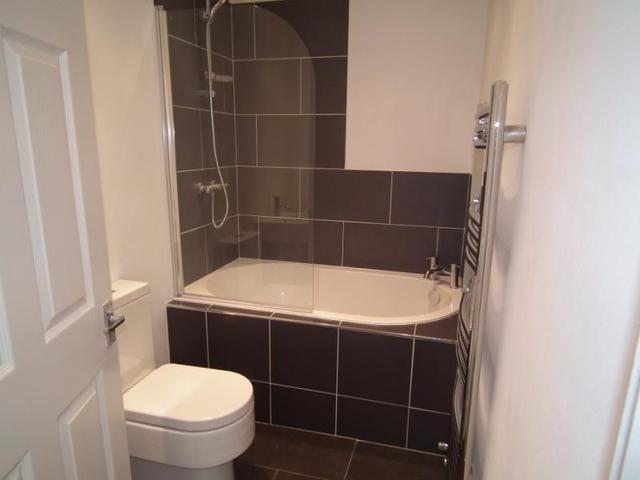  Image of 2 bedroom End of Terrace for sale in Henshaw Lane Yeadon Leeds LS19 at Yeadon Leeds Rawdon, LS19 7RZ