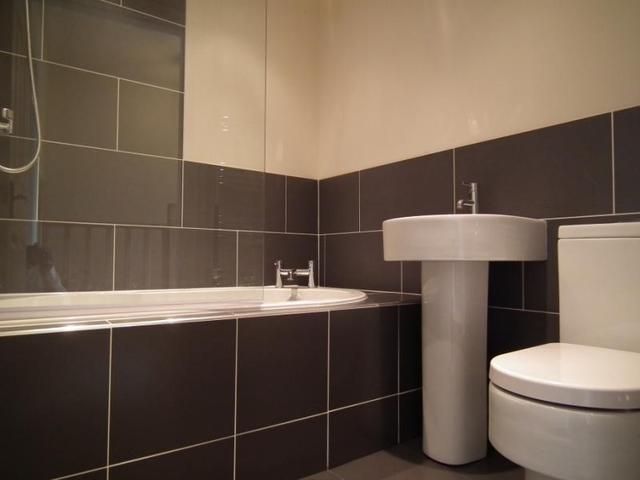  Image of 2 bedroom Terraced house for sale in Henshaw Lane Yeadon Leeds LS19 at Yeadon Leeds Rawdon, LS19 7RZ