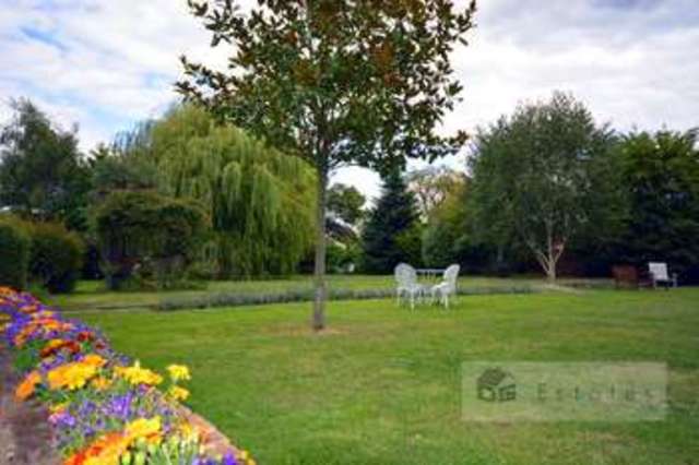  Image of 3 bedroom Flat for sale in Woodford Road London E18 at Hermitage Court South Woodford London, E18 2EP
