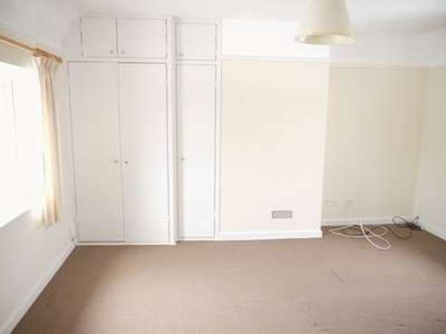  Image of 3 bedroom Terraced house to rent in Heron Square Eastleigh SO50 at Heron Square  EASTLEIGH, SO50 9JD